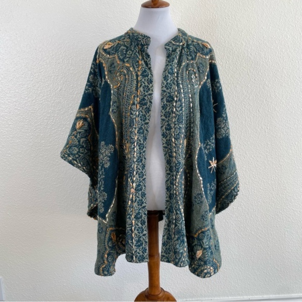 Paper Lace Boho Knit Shawl Women’s OS Soft Floral Teal Blue Gypsy Textured Cape